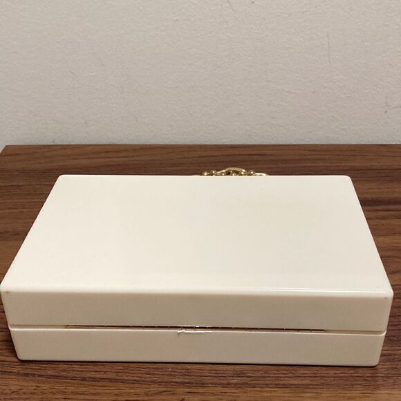 NWOT Cream Rectangular Acrylic Bag with GoldTone Triple Chain Top Handle. - Picture 4 of 7